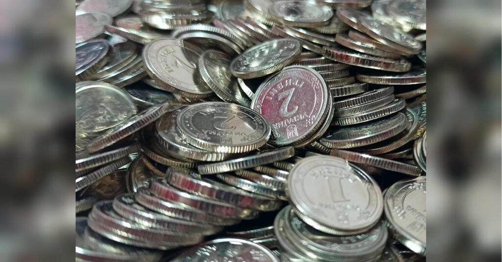 Дизайн монет номіналом 1 та 2 гривні поки залишиться незмінним: рішення НБУ та деталі перебудови монетного ряду.