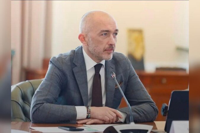 Валютні обмеження НБУ провокують бізнес іти в офшори: аналіз наслідків політики Пишного для українських компаній та економіки.